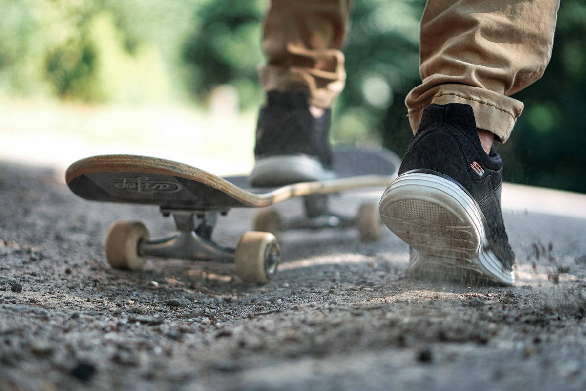 Foot-centered and foot-friendly shoes